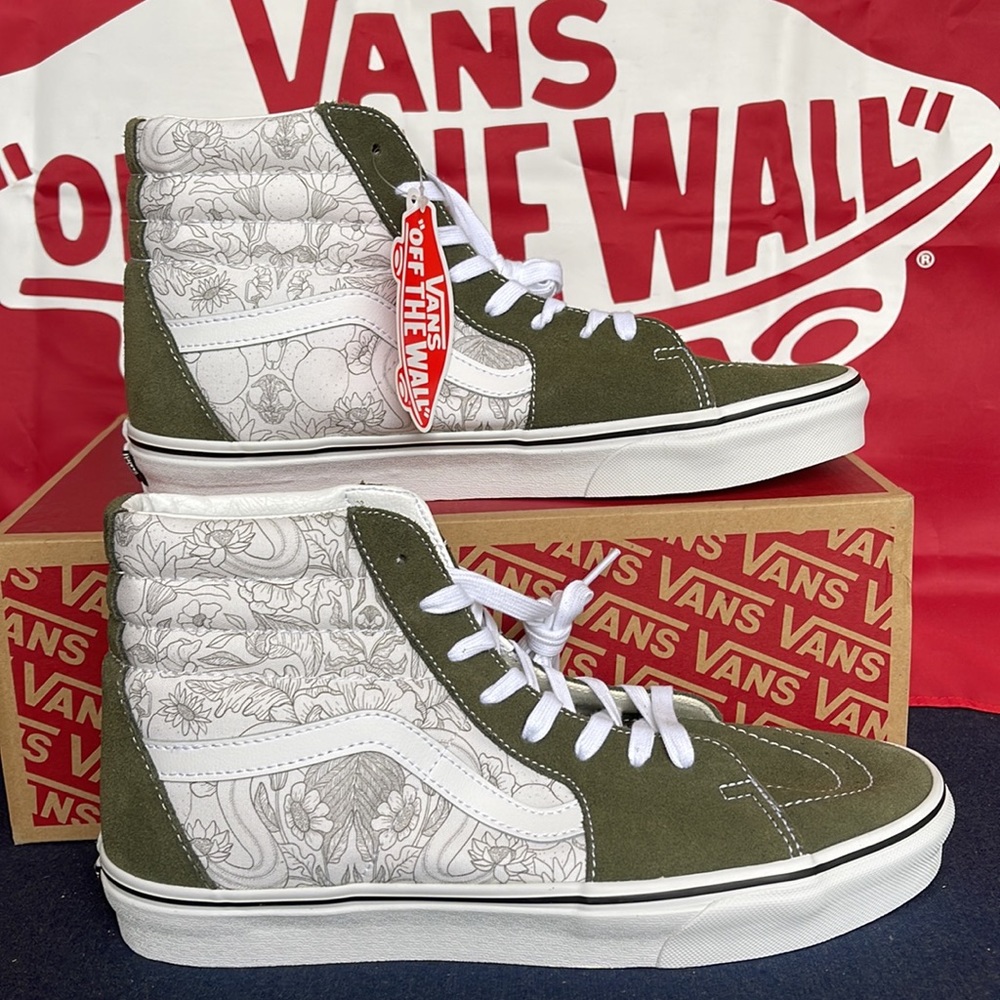 Vans Sk8-Hi
Desert Skulls Grape Leaf/
VN0A32QGRQV
Men’s sneakers